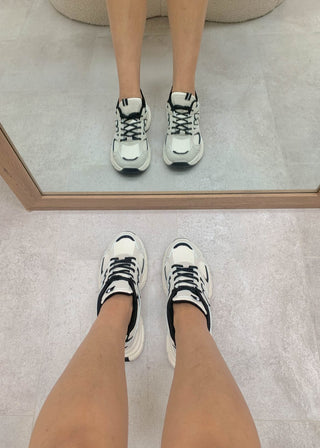 Blanchéa – Baskets Blanches Femme Design Moderne et Confort Respirant
